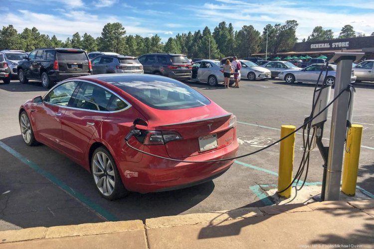 Surging numbers: Driving an electric vehicle doesn’t need to cause range anxiety