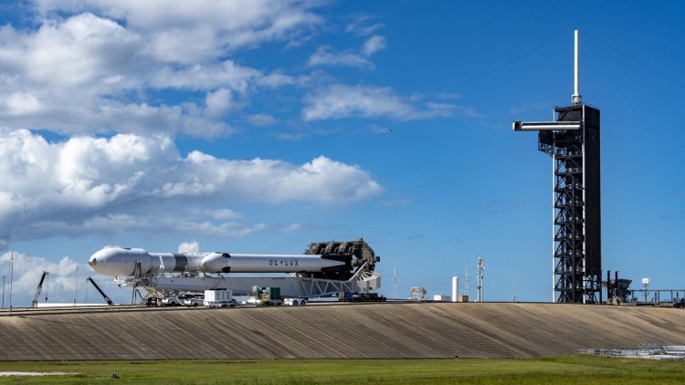 Watch SpaceX's Falcon Heavy, the world's most powerful rocket, launch a Space Force mission