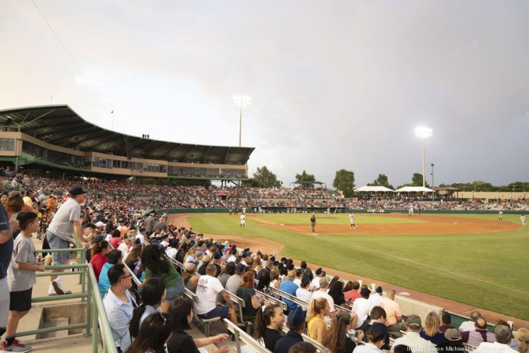 Nolan Ryan's company to help run San Antonio minor league baseball team if new owners take over