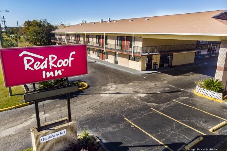 Mobile hotel property located near colleges, medical sold for $4.1 million