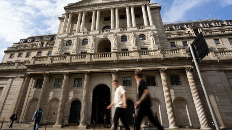 UK banks told to break 'class ceiling' with new targets to boost diversity among senior hires