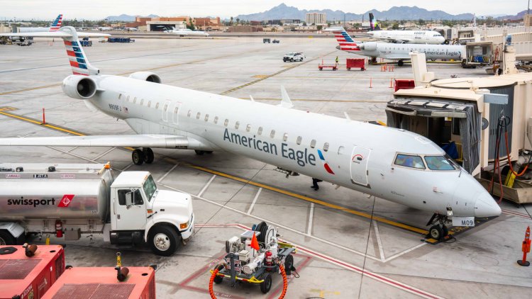 Mesa and American cutting ties as regional airline expands deal with United