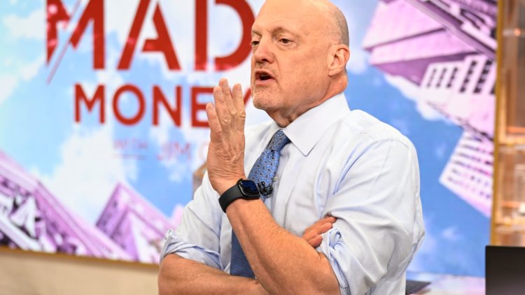 Jim Cramer says Nike, FedEx quarters demonstrate a key lesson for investors