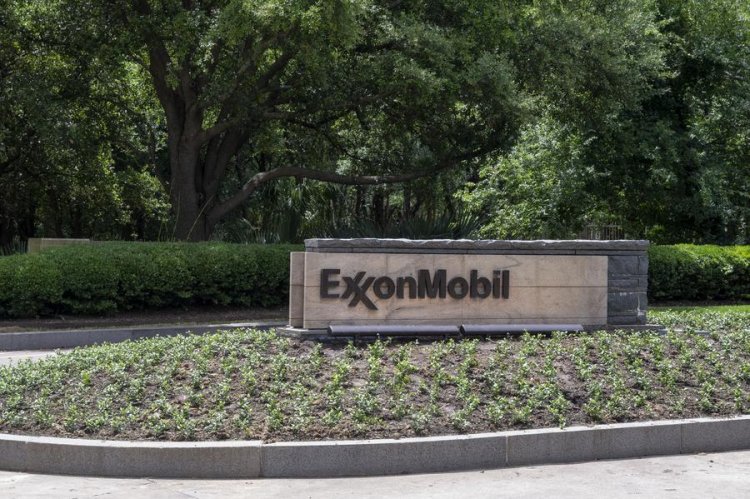 Exxon sells Irving campus to Capital Commercial Investments ahead of Houston move