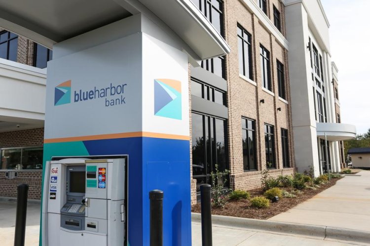 Blueharbor Bank to close Huntersville branch not long after shuttering Mooresville location