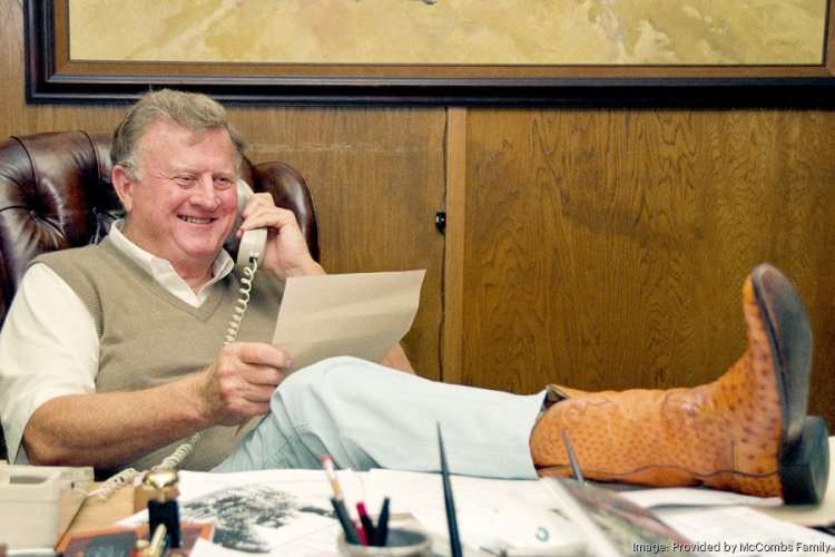 Red McCombs remembered as 'one of a kind' Texas business legend