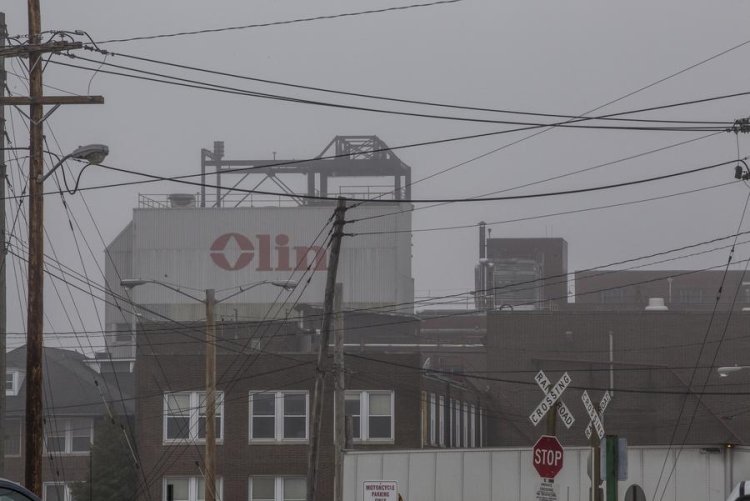 St. Louis-based chemical maker Olin Corp. to close manufacturing plants due to softening epoxy demand