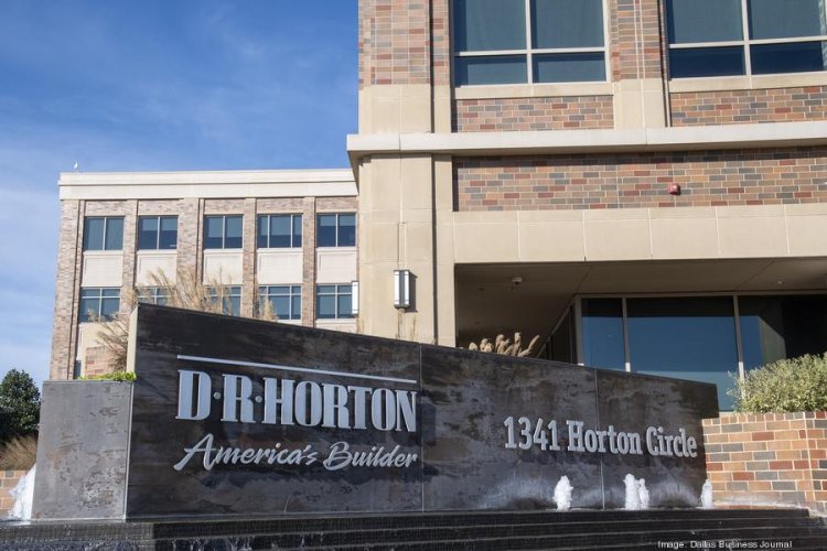 D.R. Horton sees opportunities as banking difficulties weigh on smaller competitors