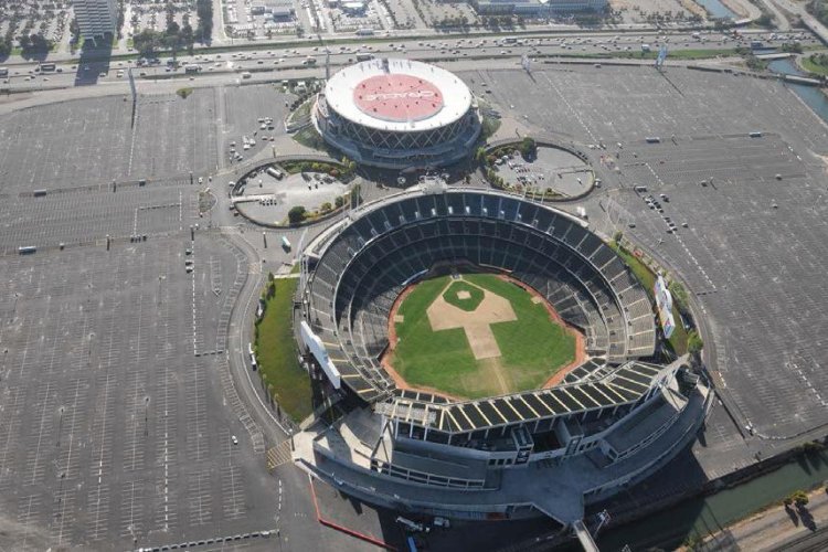 African-American sports group will go after A's' share of Coliseum, leaders say